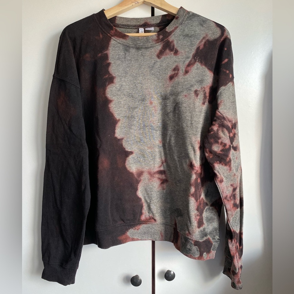 H&M Bleached / Tie-Dye Sweatshirt & Sweatpants matching set